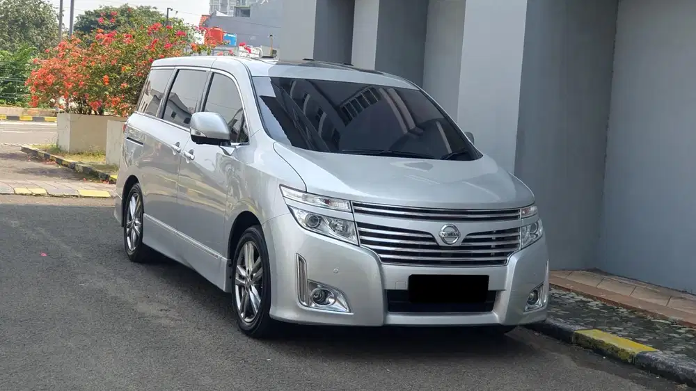 Nissan Elegrand 2.5 High Way Star 2013