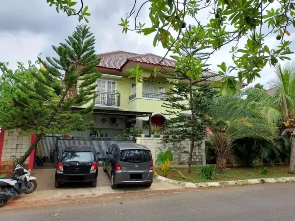 Jual Rumah Mewah 2 Lantai di Taman Modern dekat Akses Tol.