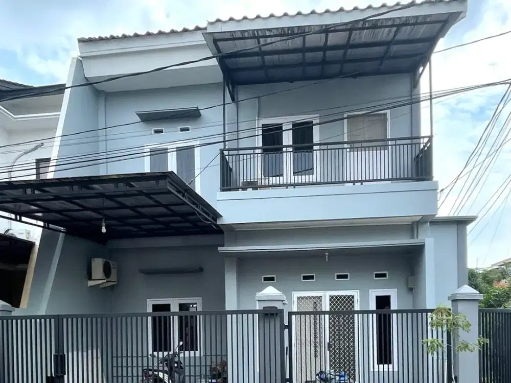 Dijual Rumah di Cluster Bulevard Hijau  Kota Harapan Indah Bekasi