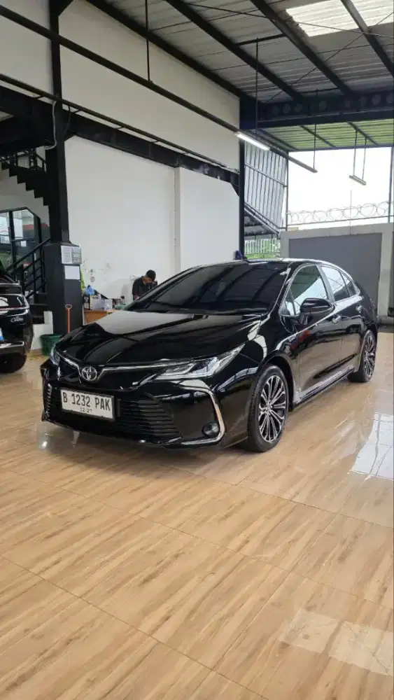Toyota New Altis V 1.8L A/T 2022