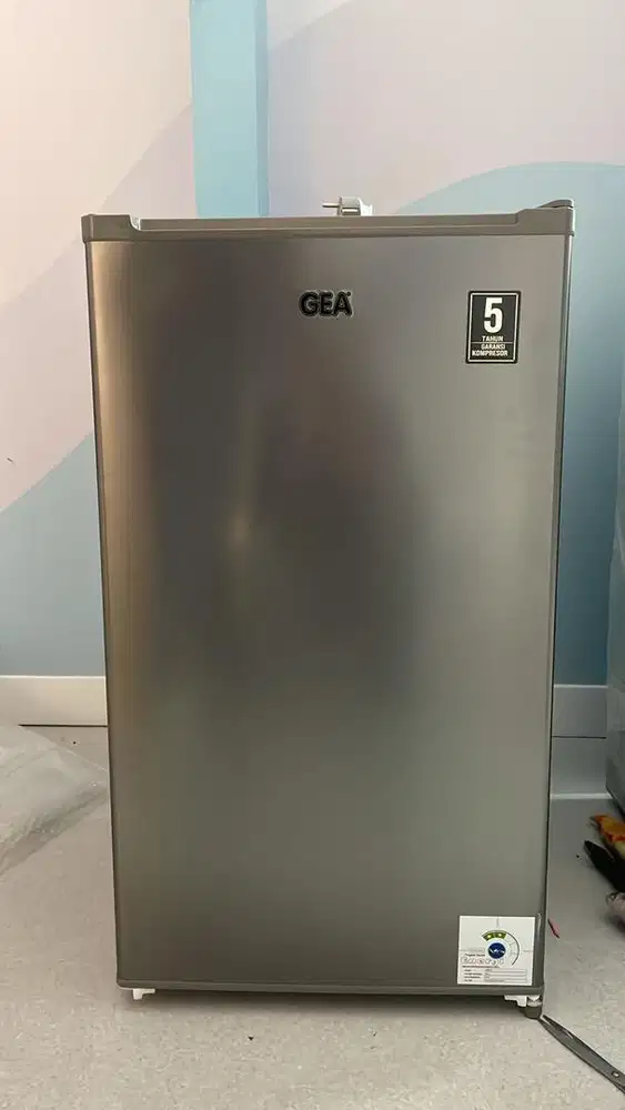Kulkas GEA mini