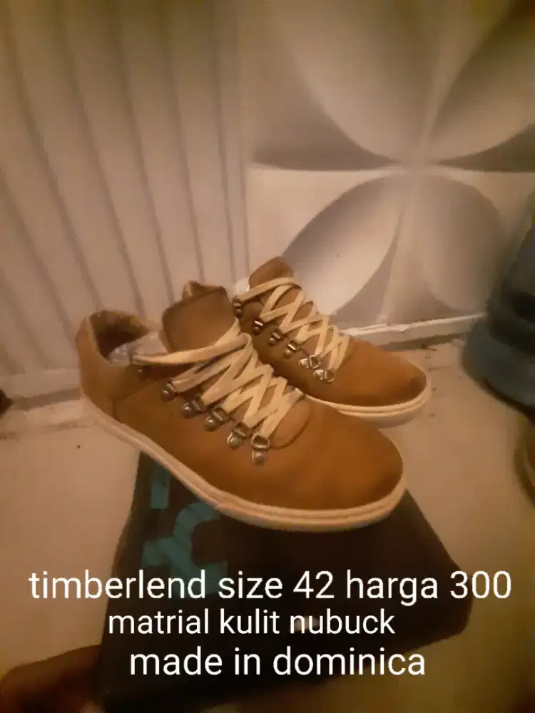 Sepatu timberlend