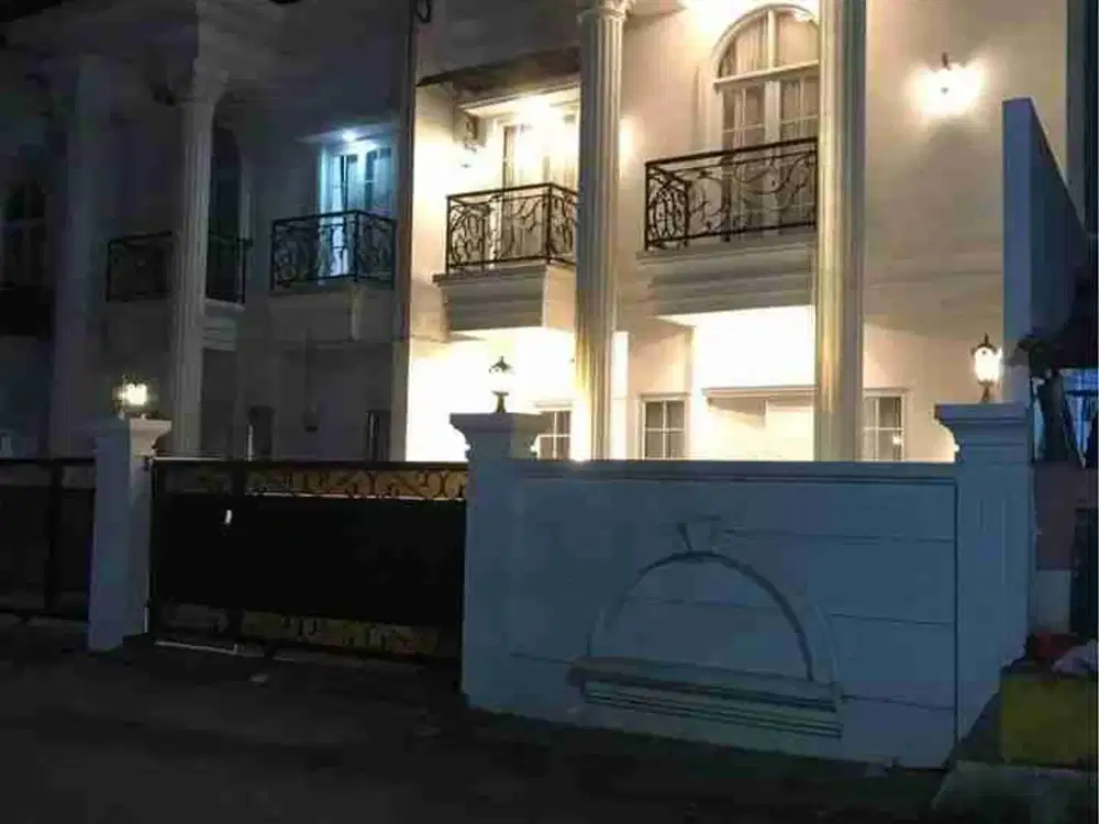 RUMAH CIBUBUR 2LT SIAP HUNI