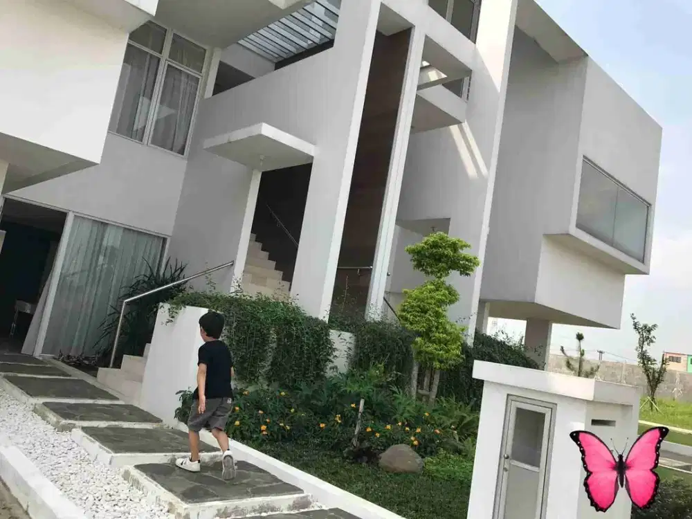 Dijual Cepat Rumah Cantik Siap Huni, di Asera One East Kota Harapan Indah, Bekasi