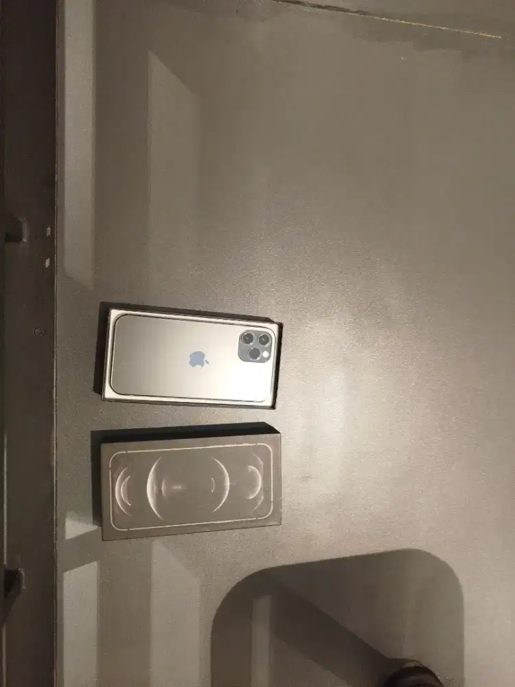 Iphone 12 pro 128gb bagian dapat bonus