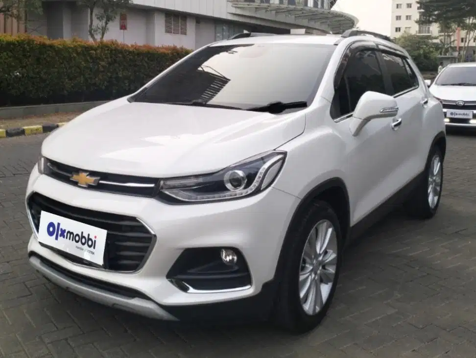 DP RINGAN Chevrolet Trax 1.4 Turbo LTZ Bensin-AT 2017 Putih C5NIB