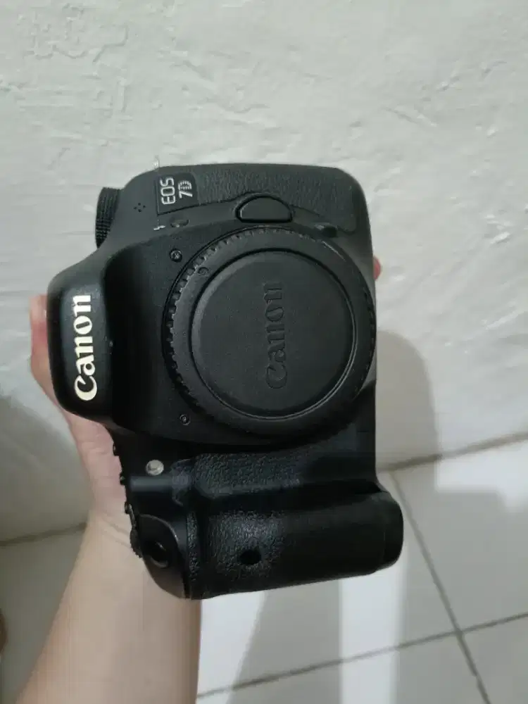 CANON 7D BODY ONLY MULUS