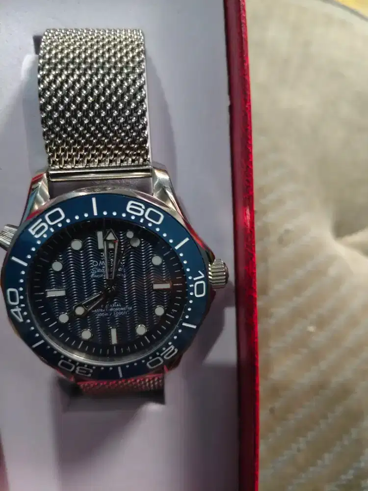 Jam 007 warna biru tali pasir