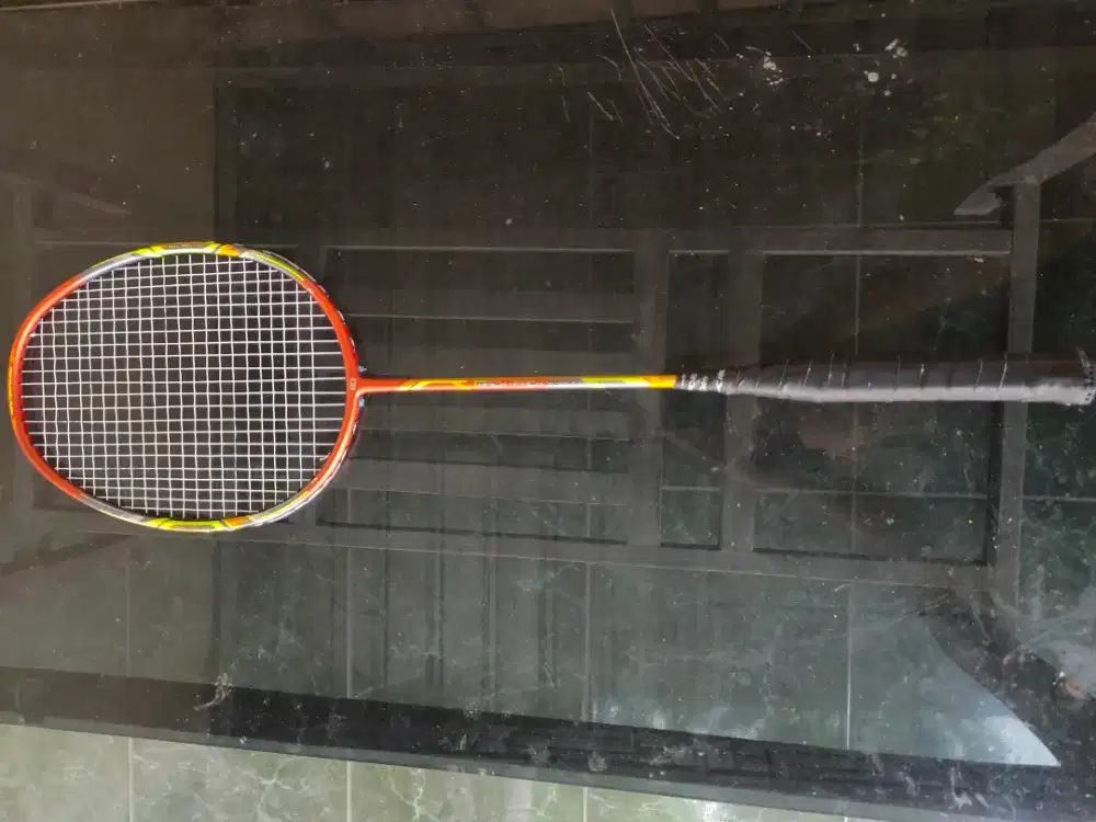 Raket badminton