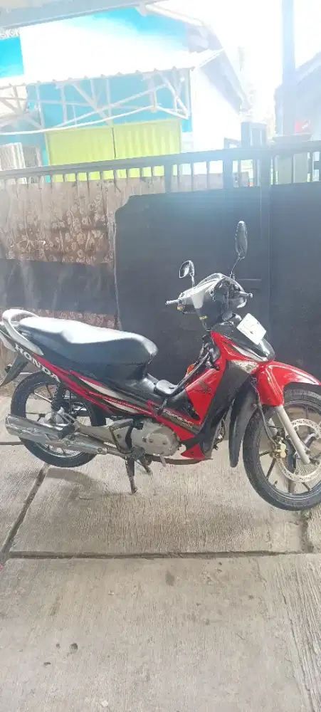 Supra x 125 karbu