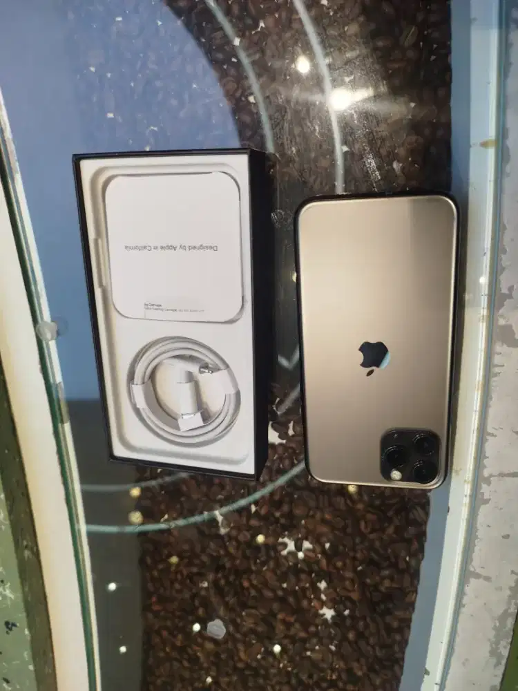 Iphone 11 pro 256gb apple hebat