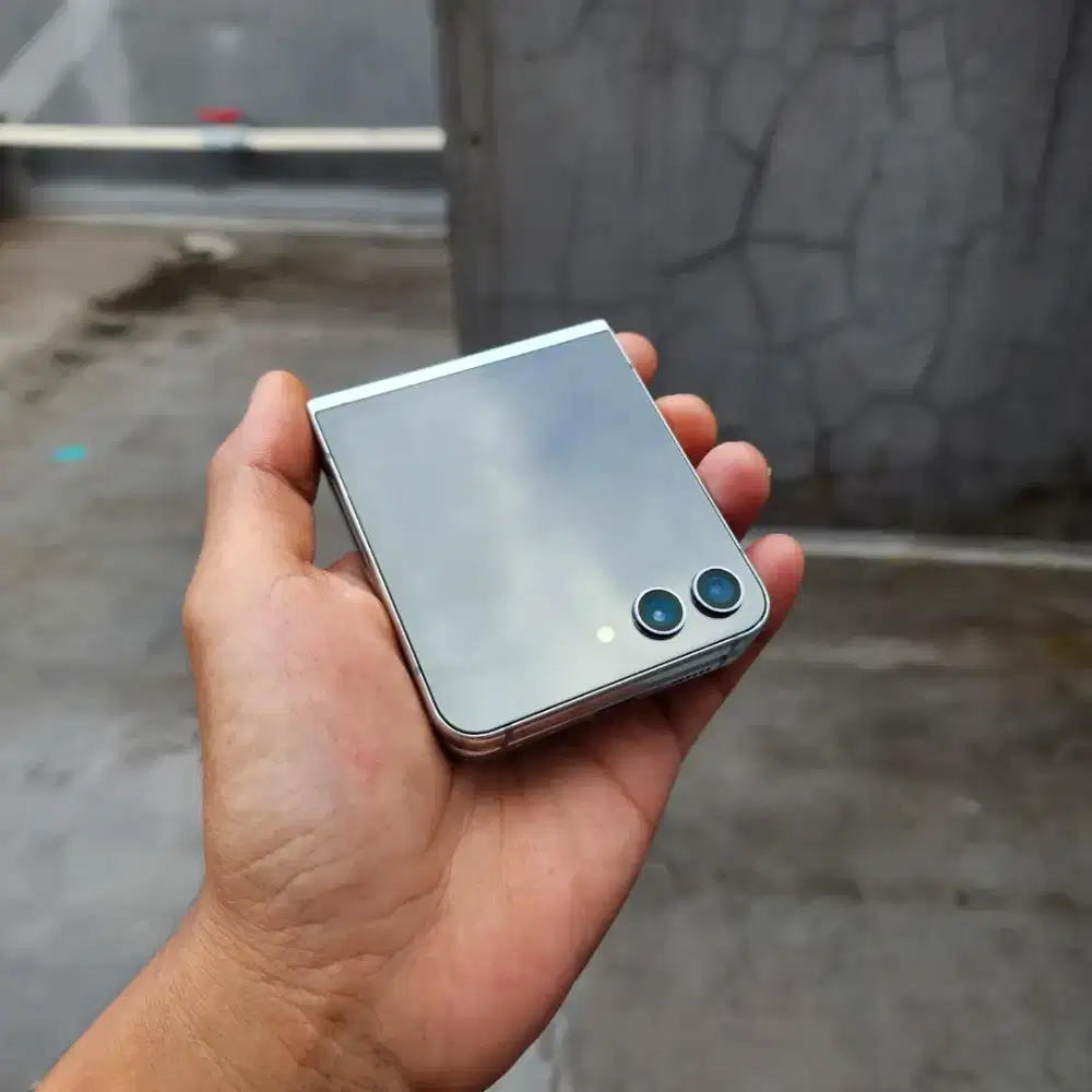 SAMSUNG GALAXY Z FLIP 5 SEIN 5G 8/512 GB MINUS