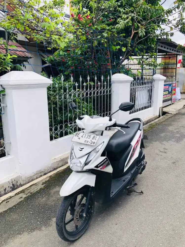 BEAT FI TERBAIK 2014 Pajak Hidup