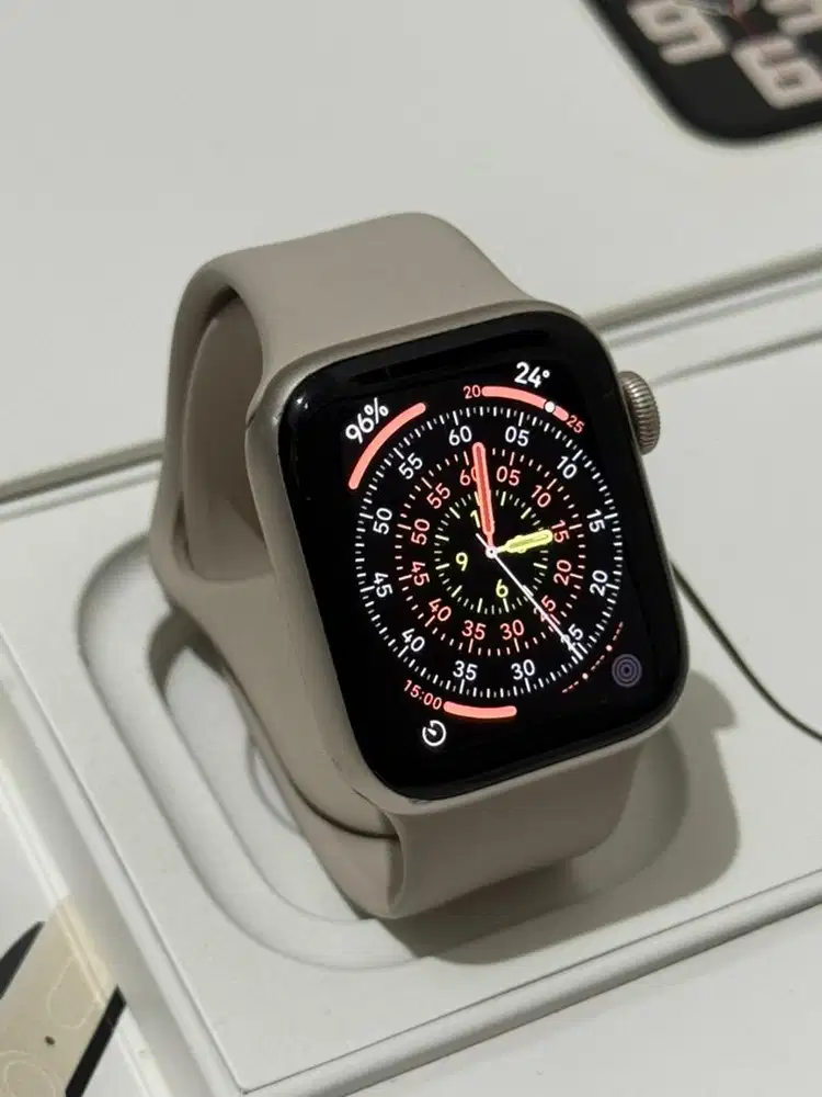 iBox Apple Watch SE Gen 2 40mm Starlight Fullset ID/A