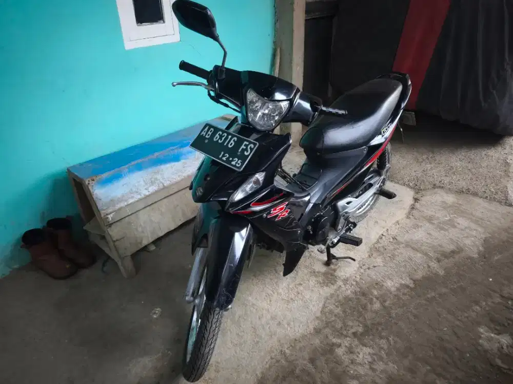 Dijual Smash Titan 2010