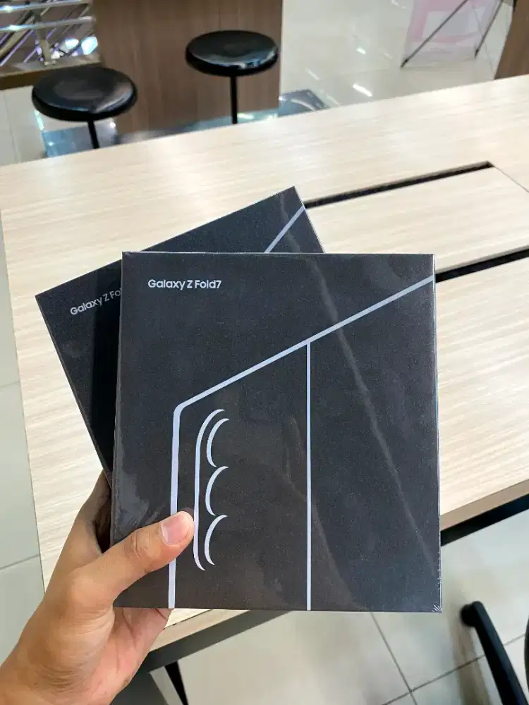 DISKON 5.3JT beli Samsung Fold 7 lengkap NEW SEIN GRATIS ADAPTOR& case