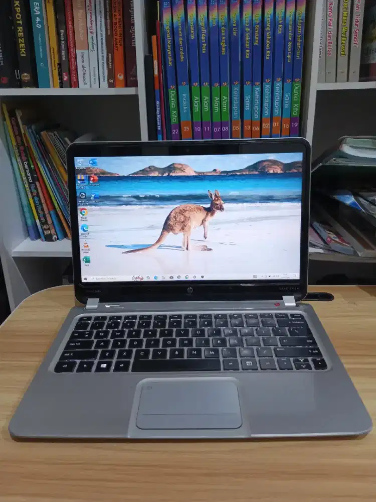 Laptop HP Spectre XT Ultrabook Slim Ngebut Tinggal Pakai