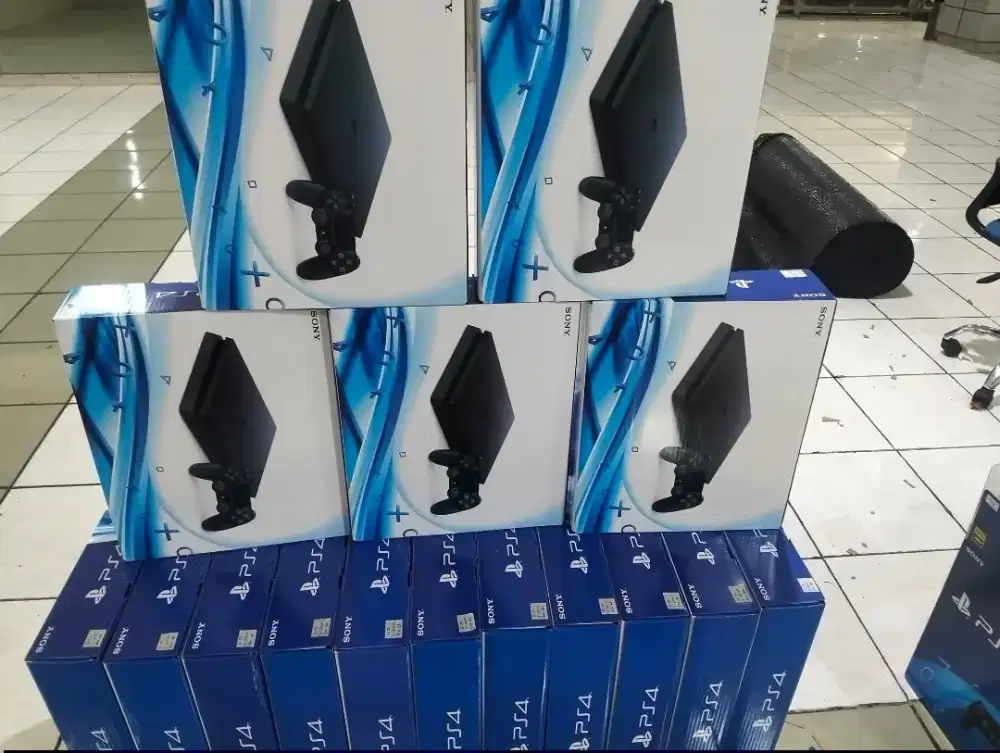 Playtion4 slim bisa hdd