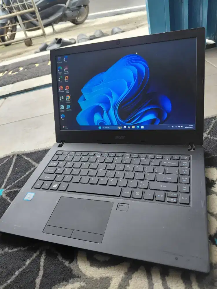 Acer TravelMate i5 Gen8 Ram8 ssd256 Backlight