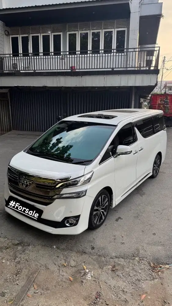 Toyota Vellfire 2.5 G 2016 mulus putih not alphard