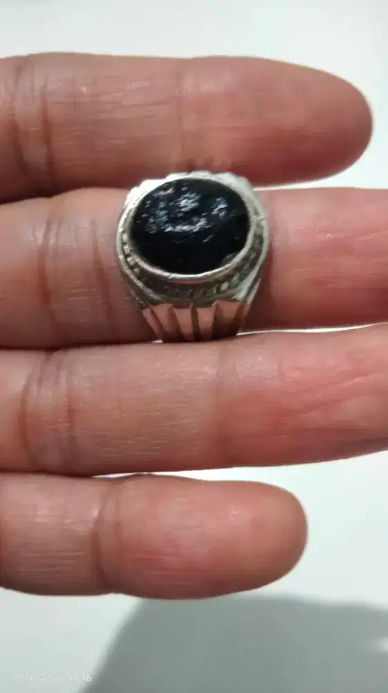 Menjual Aneka Batu Akik