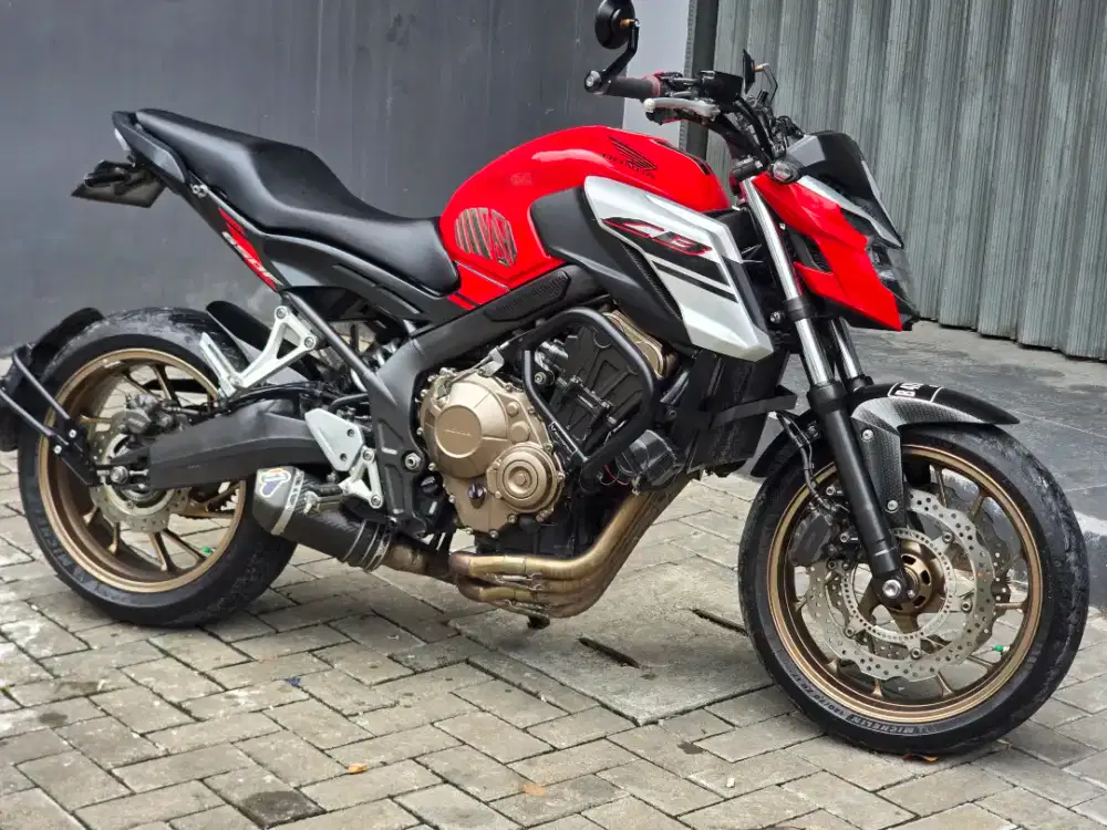 Moge Naked Honda CB650F/CB650 th 2017 Km 20rb Like New Modif Turing