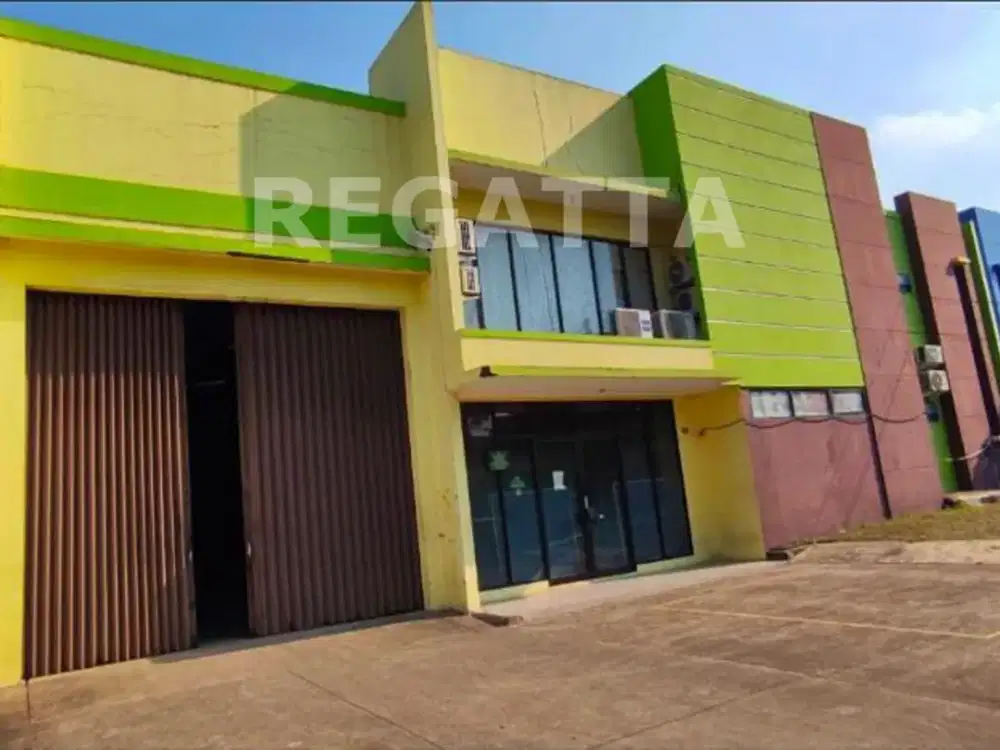 Gudang 1.104 m², Bebas Banjir & Kondisi Prima - Siap Usaha