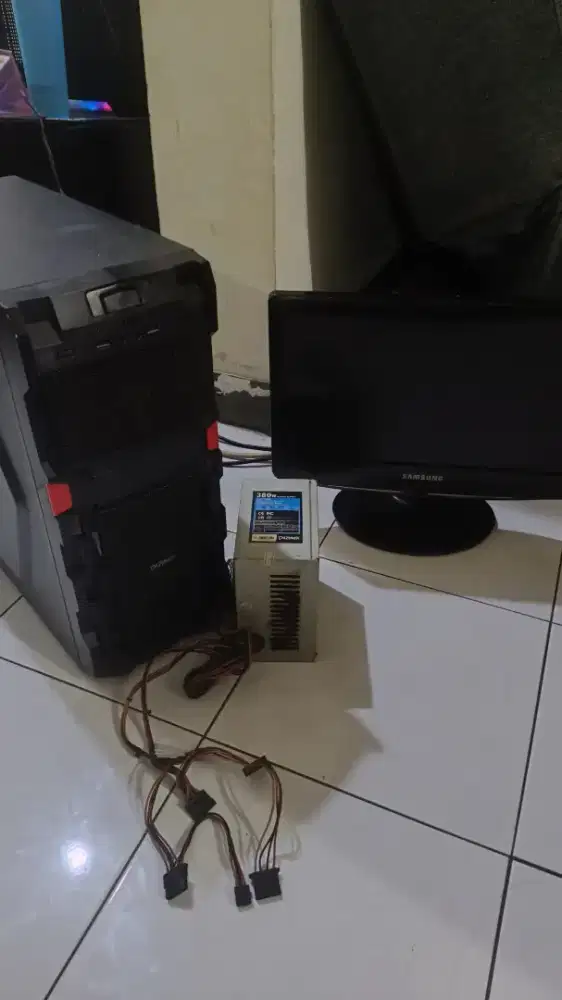 Di jual Casing PC, power suplay 380w, dan monitor samsung 14inc