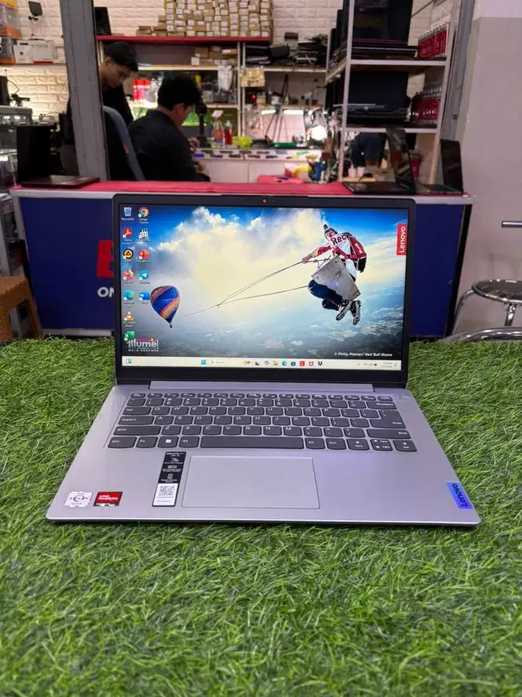 Jual Laptop Lenovo slim 1 8/256