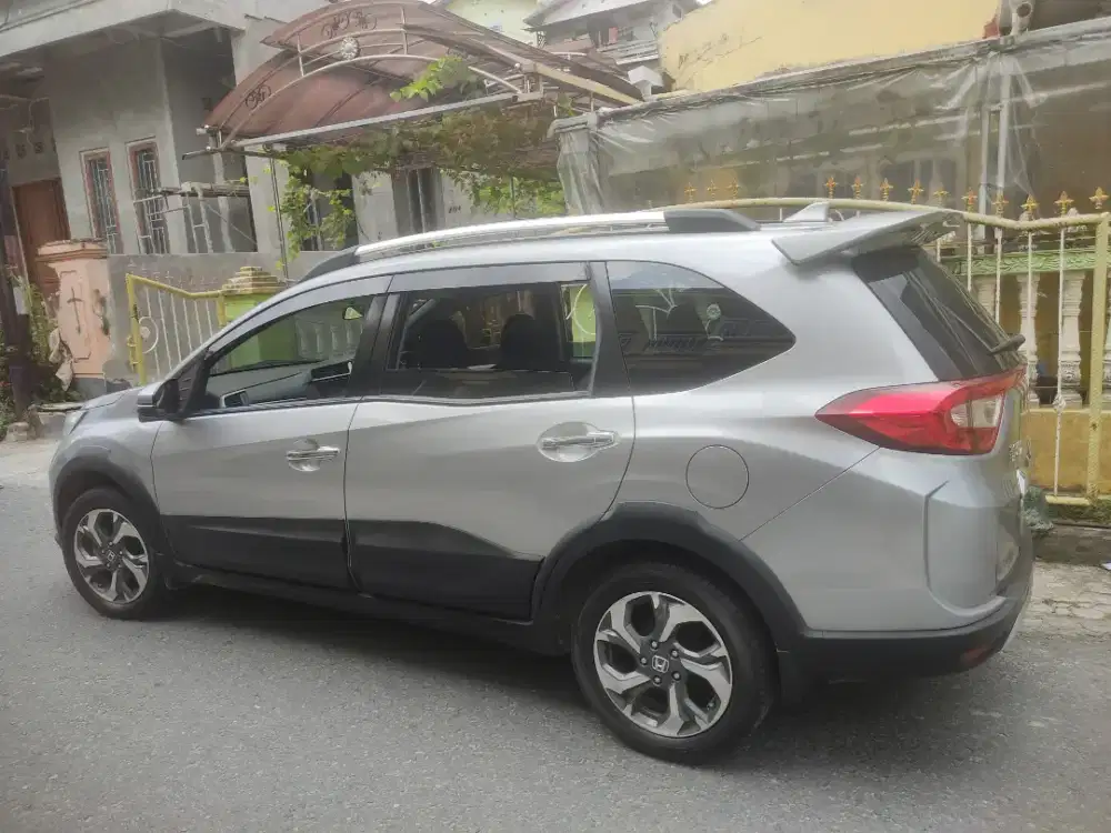 Dijual Honda BRV 1,5 E-AT/Matic,(2018 akhir), Silver Mtlk plat KT.