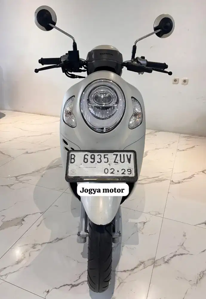 (A) Honda Scoopy Prestige Tahun 2024