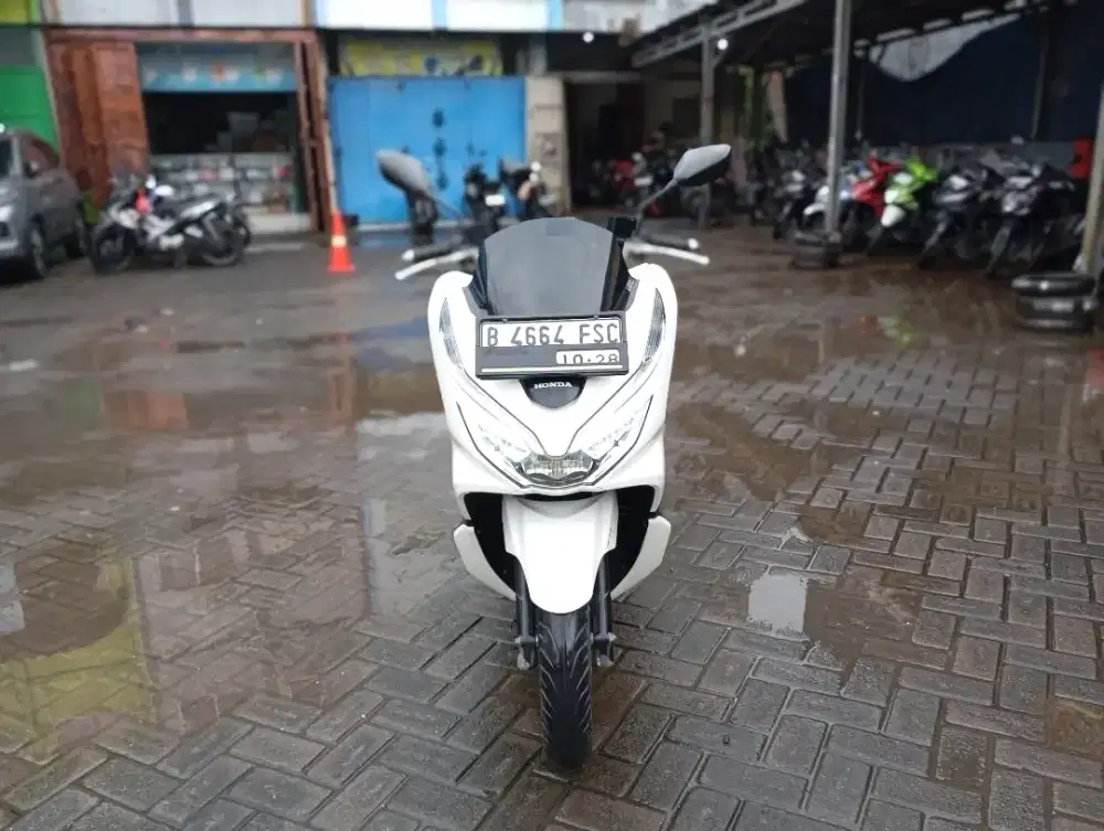 Honda PCX 150 KM Low Tahun 2018 Surat Komplit