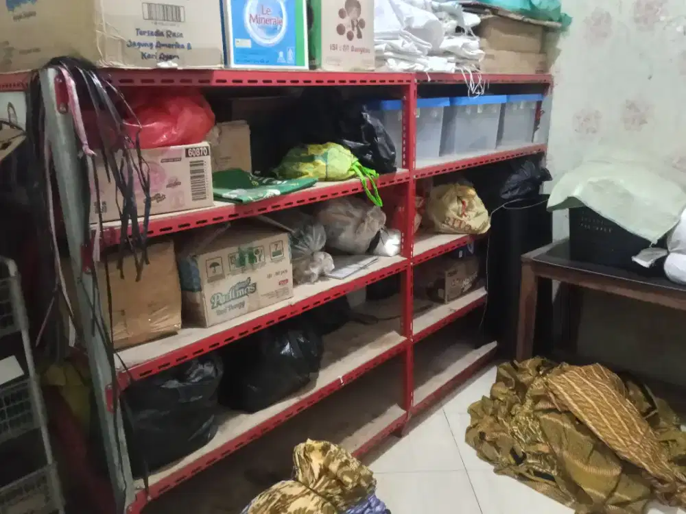 Etalase bekas dan rak etalase