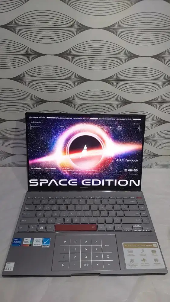 Asus Zenbook UX5401ZAS i7-12700H Oled Touch Screen