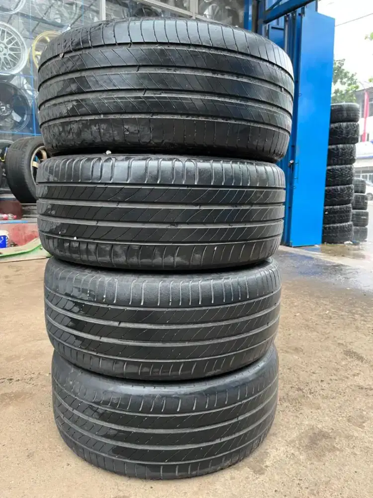 Ban Michelin 225/45 R17 tahun 2023 4buah