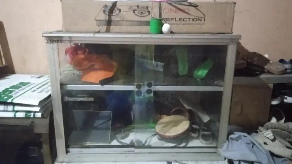 Jual Etalase uk 1m kurang X 50cm