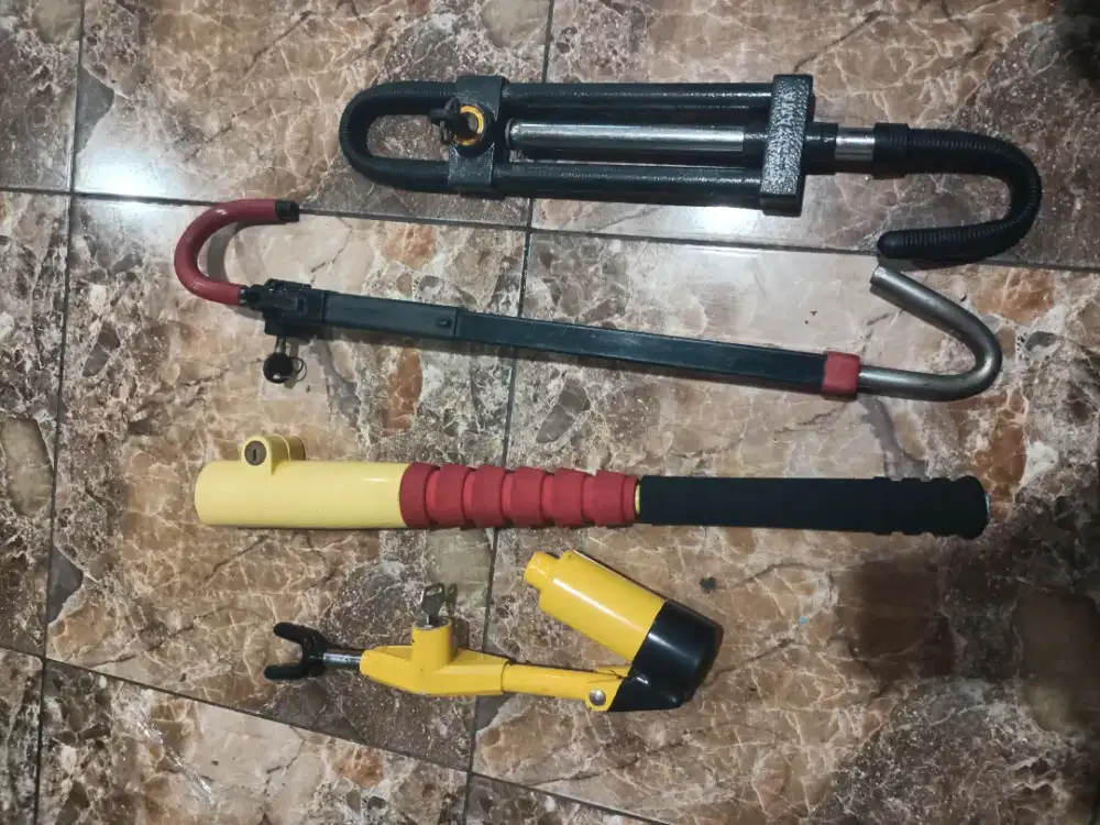 Kunci/pengaman mobil