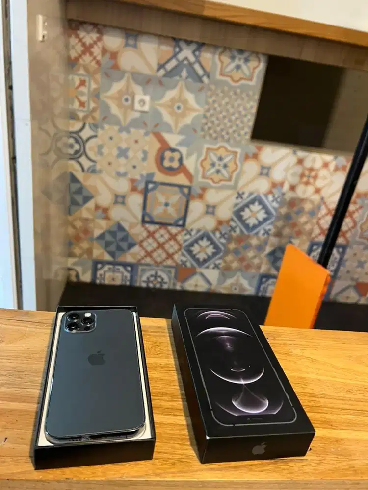 iphone 12 pro 128gb on proces