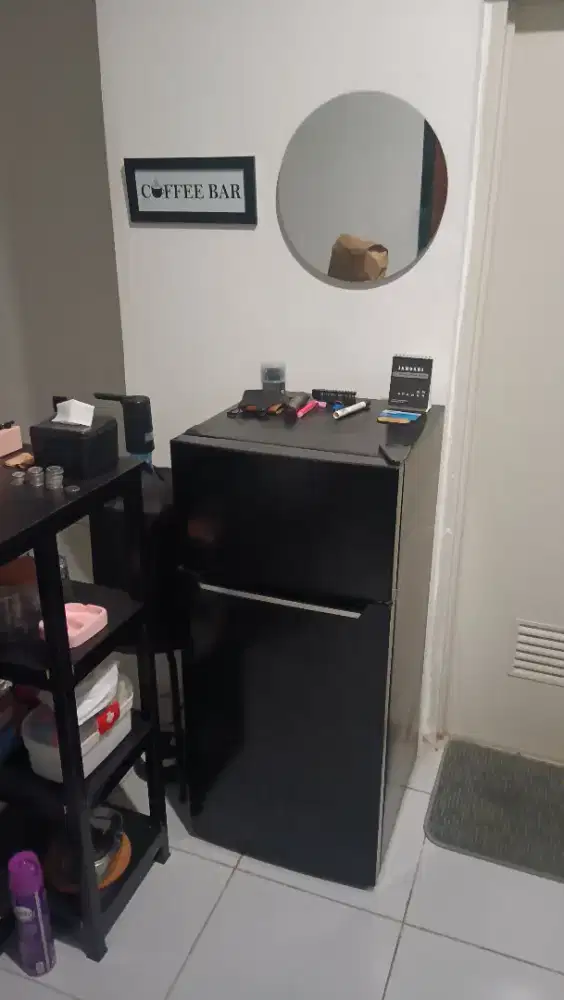 Kulkas Mini 2 pintu (cocok untuk kost/kontrakan)