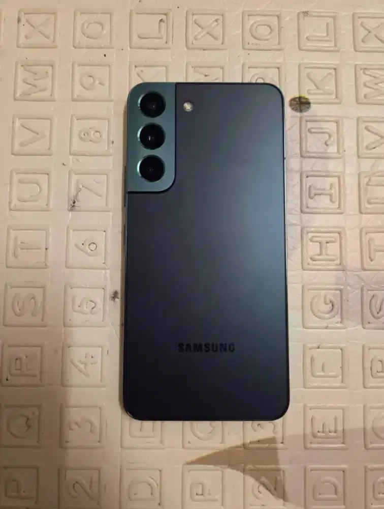 Samsung S22 - 256GB (SEIN) Nego