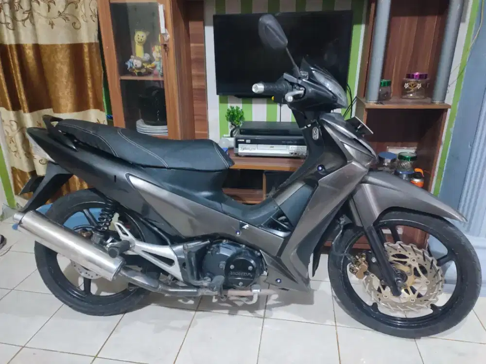Motor Supra x 125 2012