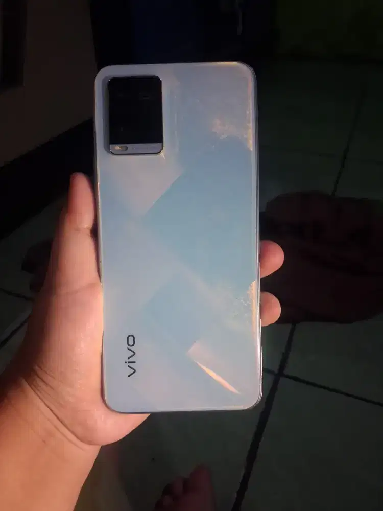 Vivo y21A  biru muda 4+1 gb