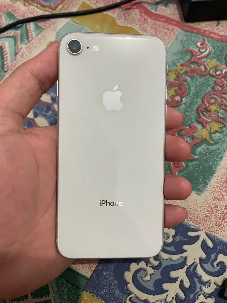 Iphone 8 ram 4/64