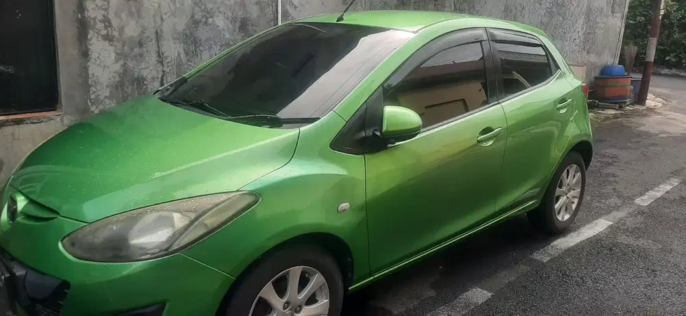 Mazda 2 2011 Bensin