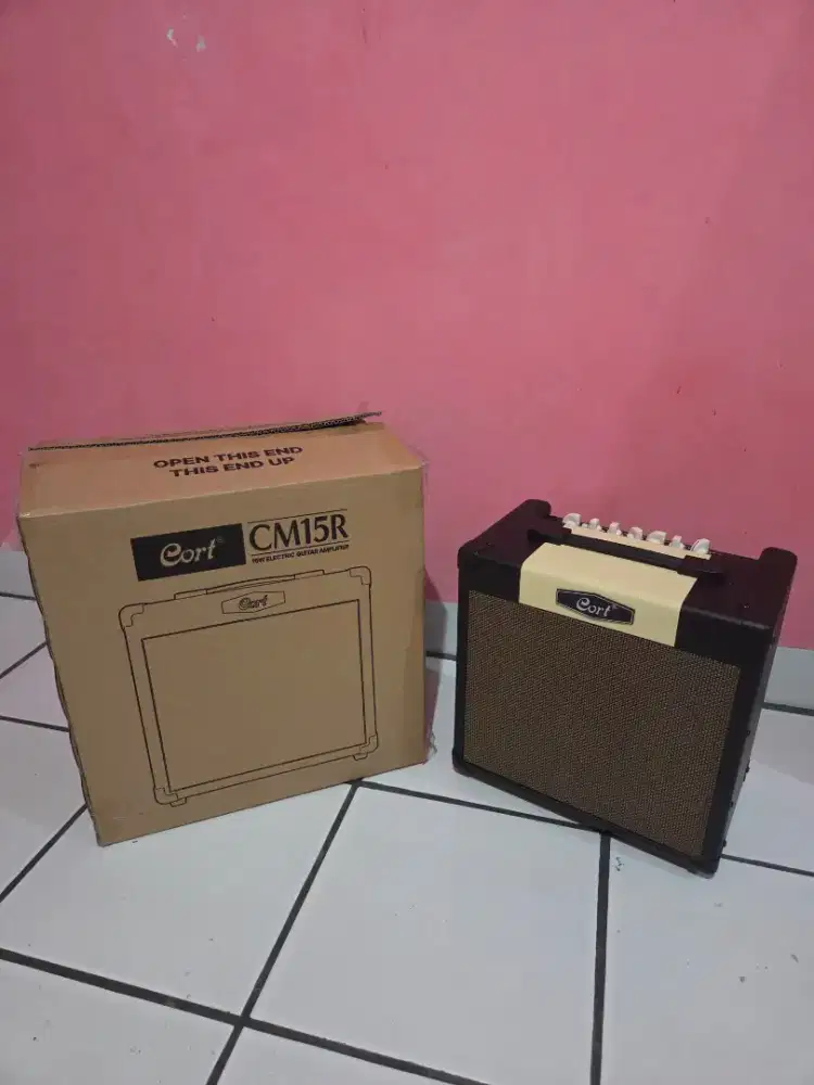 Ampli Gitar Cort CM15R