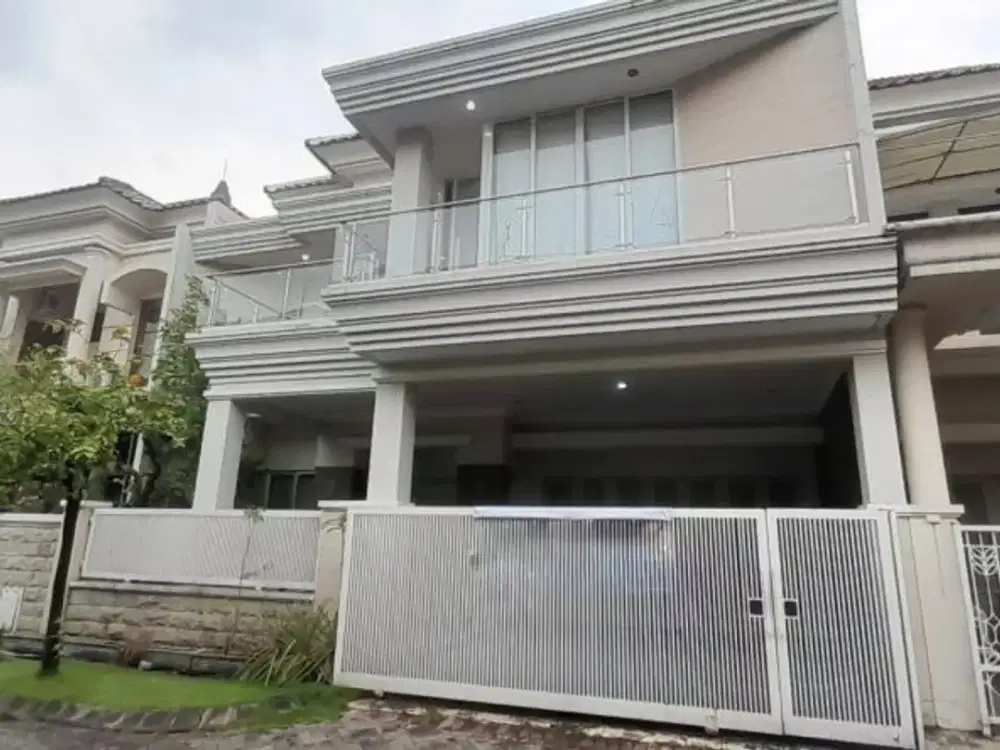 JUAL Rumah 2 Lantai Minimalis Central Park A Yani dekat Frontage Road A Yani Surabaya