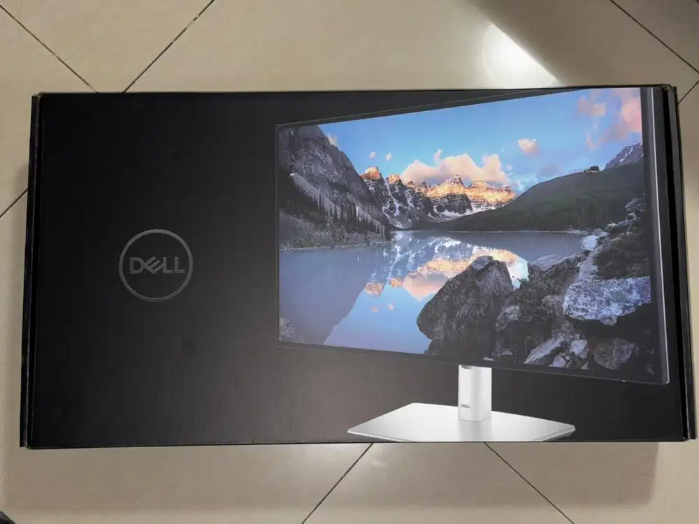 Dell UltraSharp 27 Hub Monitor - U2724DE