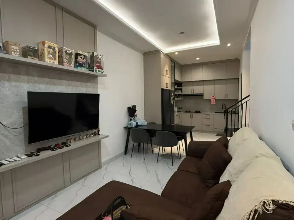 Jual Murah Tinggal Bawa Koper Rumah Full Furnish Regensi Melati Mas