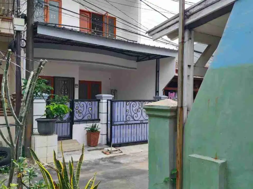 dijual rumah siap huni di perum taman harapan Baru Bekasi