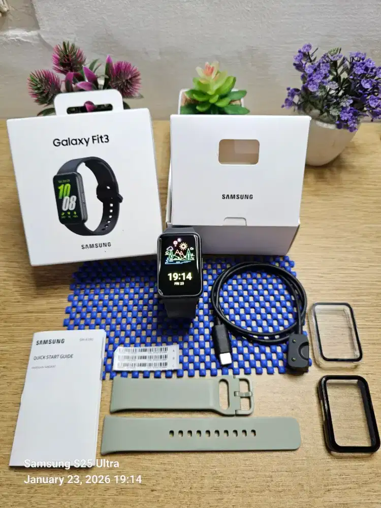 Samsung Galaxy FIT 3 Smartwatch Warna Gray Favorit Original SEIN